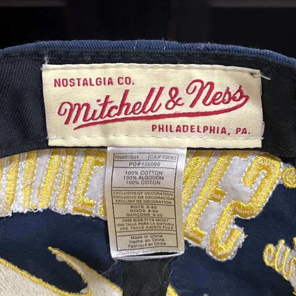 Mitchell & Ness YOUTH Hat Snapback Michigan Wolverines Spiral Hurricane